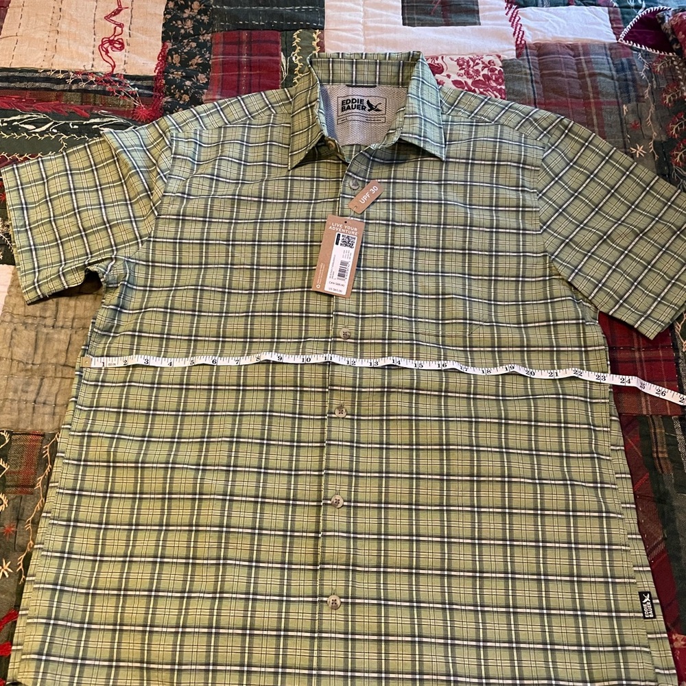 NWT Eddie Bauer UPF 30 Olive & Navy Plaid Short-Sleeve Shirt - Picture 2 of 6
